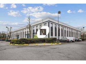 A LOUER  Bureaux idéalement situés