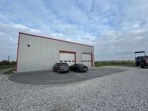 A VENDRE - BÂTIMENT D'ACTIVITÉ - 994 M2 - MONT D'ORIGNY