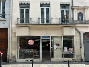 COMMERCE PROCHE MAIRIE DU 10ÈME