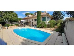 Maison de maitre de 244 m² à Thezan-Les-Beziers