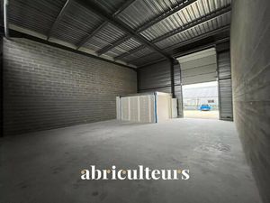 Local d’activité de 120 m² – À 1h de Paris