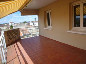 Location Appartement 6 pièces 119m² COGNAC 16100