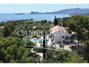 Propriété de luxe avec Vue sur mer à vendre à La Ciotat : 400m²