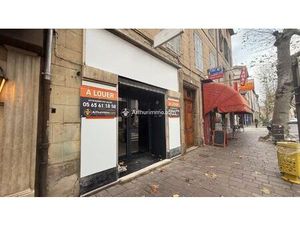 Location Local commercial 3 pièces 50 m2 à Millau