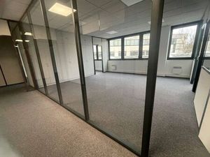 Bureau prestigieux de 650 m2 en location - Gennevilliers  France
