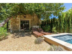 A Vendre En Exclusivite Cabanon Avec Jardin Et Bassin Gordes  Luberon  Provence