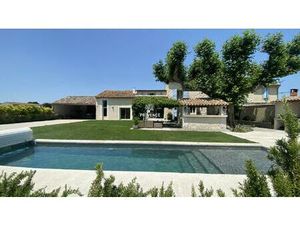 A Vendre Mas Du 19e Avec 2 Appartements Locatifs  4 Boxs A Chevaux  Proche L'isle Sur...