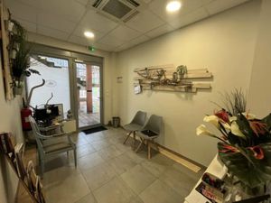 LOCAL PROFESSIONNEL A LOUER