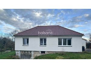 MAISON INDIVIDUELLE AVEC 7000M² DE TERRAIN