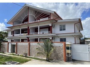 Location Appartement 1 pièce 90m² REMIRE MONTJOLY 97354