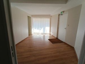 Location Local Professionnel 83m²