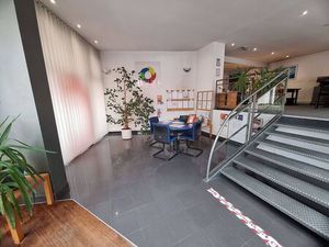 A LOUER - BUREAUX RENOVES 102 M² - BORDEAUX CHARTRONS