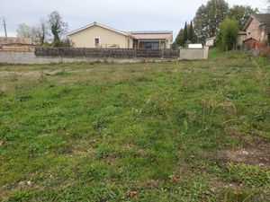 Vente terrain 600 m² La Lande-de-Fronsac (33240)