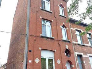 Huis te koop in Hoboken met 7 slaapkamers