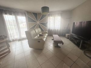 Location appartement 3 pièces 64 m² à Villate (31860)