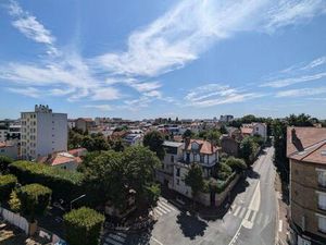 5 Pièces  106 m² · Issy-les-Moulineaux 92130 · Quartier Centre-ville - Mairie d'Issy