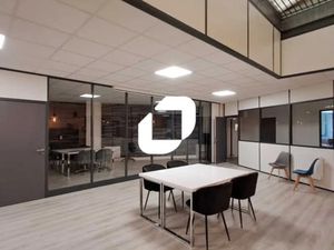 A LOUER  SURFACES A LA DEMANDE