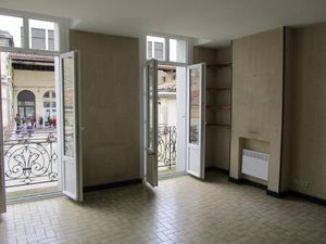Location appartement 3 pièces 69 m² à Bordeaux (33000)