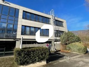 A LOUER  RARE SUR SECTEUR