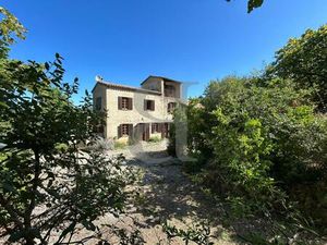 Belle villa entre VAISON-LA-ROMAINE et BUIS-LES-BARONNIES - EXCLUSIVITE