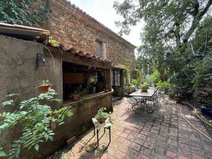 Maison de hameau à rénover.