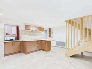 Location Maison à Plouhinec (29780) : à louer / 43m² Plouhinec