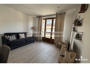 Grand studio meublé et rénové à Saint Agne