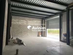 Local d'activité de 90m² a Montauroux