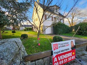 Maison Saint Hilaire Du Harcouet 6 pièce(s) 141 m2