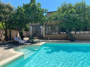 Vente maison 8 pièces 137 m² à Cabrières-d'Avignon (84220)  619 000 €