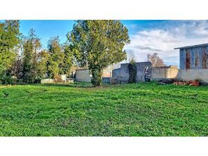 Vente terrain 658 m² Malintrat (63510)