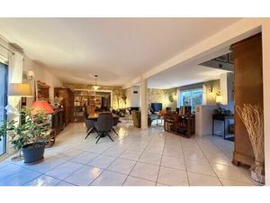 Maison Izier m² T-6 à vendre  349 000 €