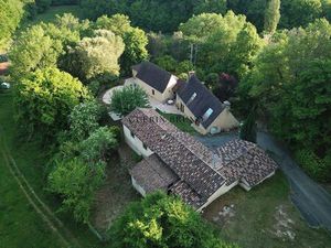 Maison  6 pièces  à Proisssans