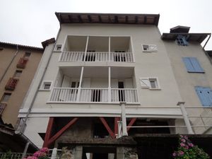 BEL IMMEUBLE DE RAPPORT 3 LOTS AVEC EXTERIEURS A TULLE