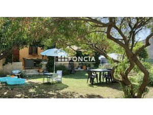 VILLA DE PLAIN-PIED - 3 CHAMBRES - 716 m2 TERRAIN PLAT - PISCINE ET AGRANDISSEMENT POSSIBL