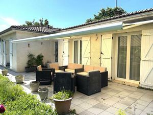 Villa type t4 dans un parc arboré