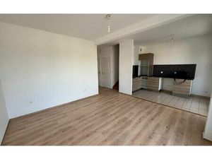 Location appartement  47.9 m² T-2 à Compiègne  870 €