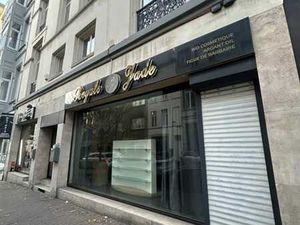Rue Berckmans – COMMERCE À LOUER – Bien situé