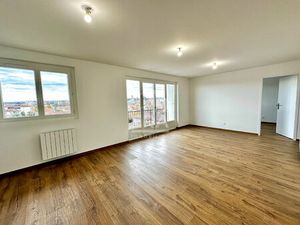LOCATION- TARBES / Appartement T4 de 85m2 avec garage et vue Pyrénées