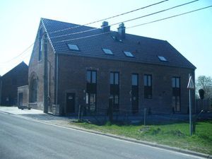 Duplex à louer avec terrasse et 2 chambres   Graty (VBD65661)