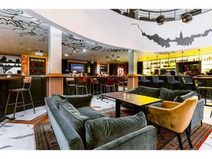 Vente Bureaux et commerces à Dinan (22100) : à vendre / 320m² Dinan