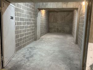 DOUBLE-BOX STOCKAGE / PARKING Paris 27 m2