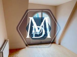 75018 - Jules Joffrin - Studio/Service splendide vue Basilique Sacré-Cœur