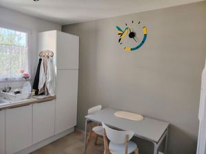 Location appartement 1 pièce 12 m² à Montigny-le-Bretonneux (78180)