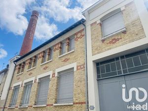 Loft/atelier/surface 5 pièces 213 m²