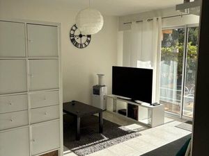 Studio meubler à louer