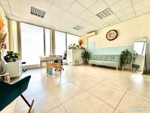 Local Commercial 50m2 / Antibes les pins