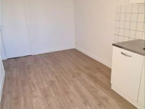 T2 Centre Parthenay eau et taxes poubelles compris