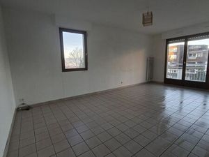 Apartement à louer - T2 Collonges sous Salève - parking + grand balcon