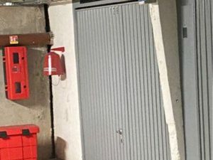 Loue un garage